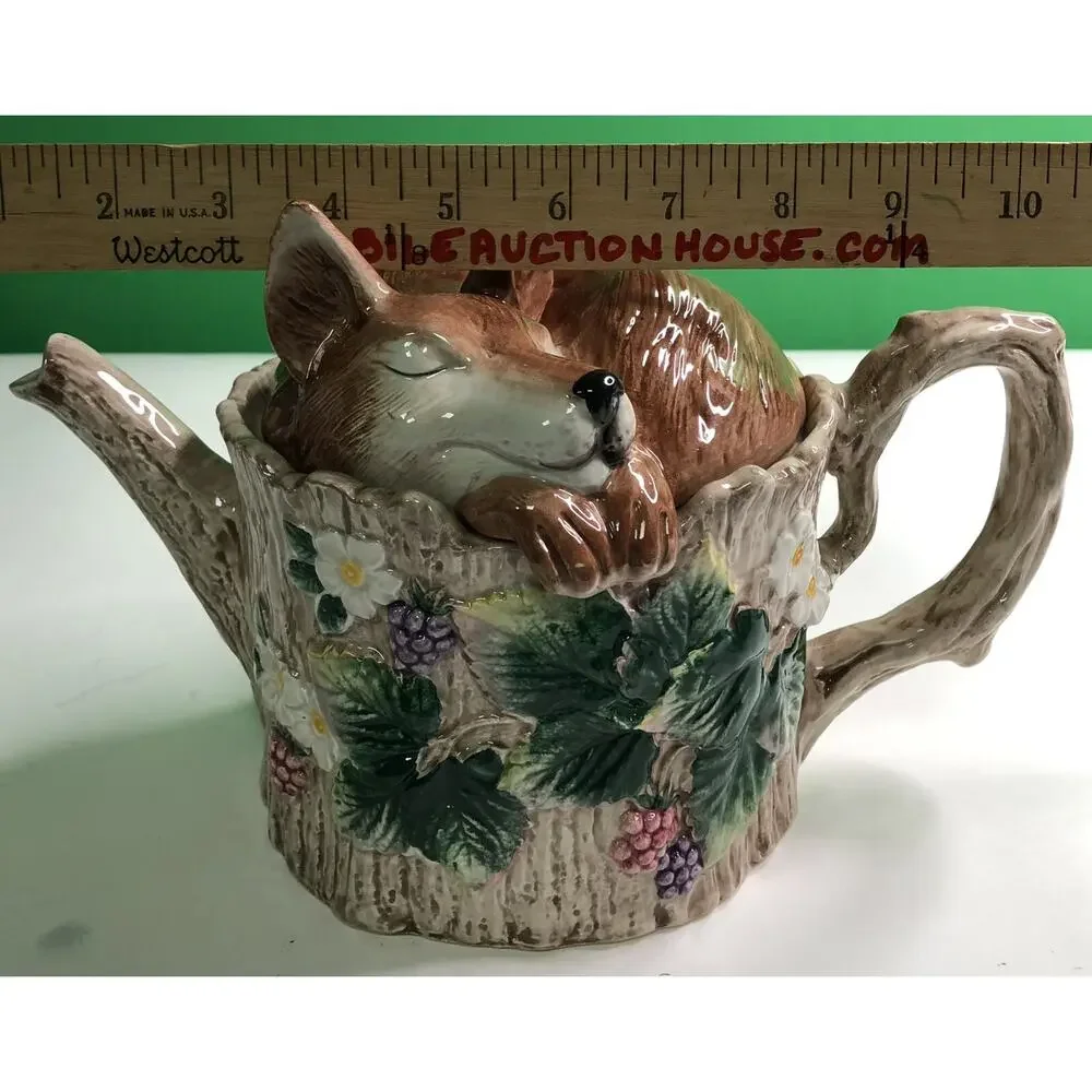 1990 Retired FITZ & FLOYD Sleeping Fox On Tree Stump With Berry Vine TEAPOT 32oz